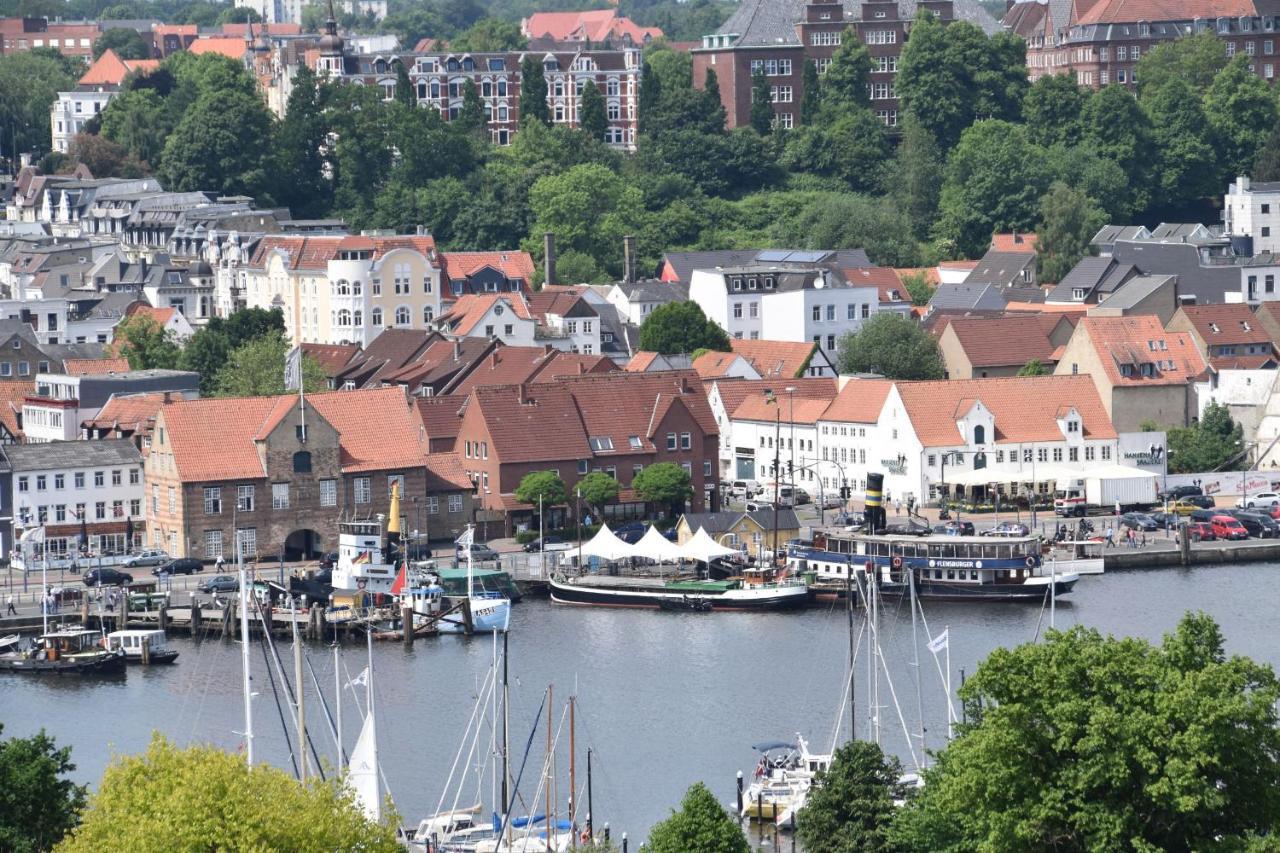 Fewo1846 - Bellevue - Sonnige 2-Zimmer-Wohnung Mit Balkon Und Hafenblick Flensburg Exteriör bild